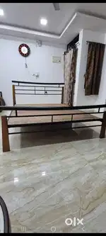 Queen size bed