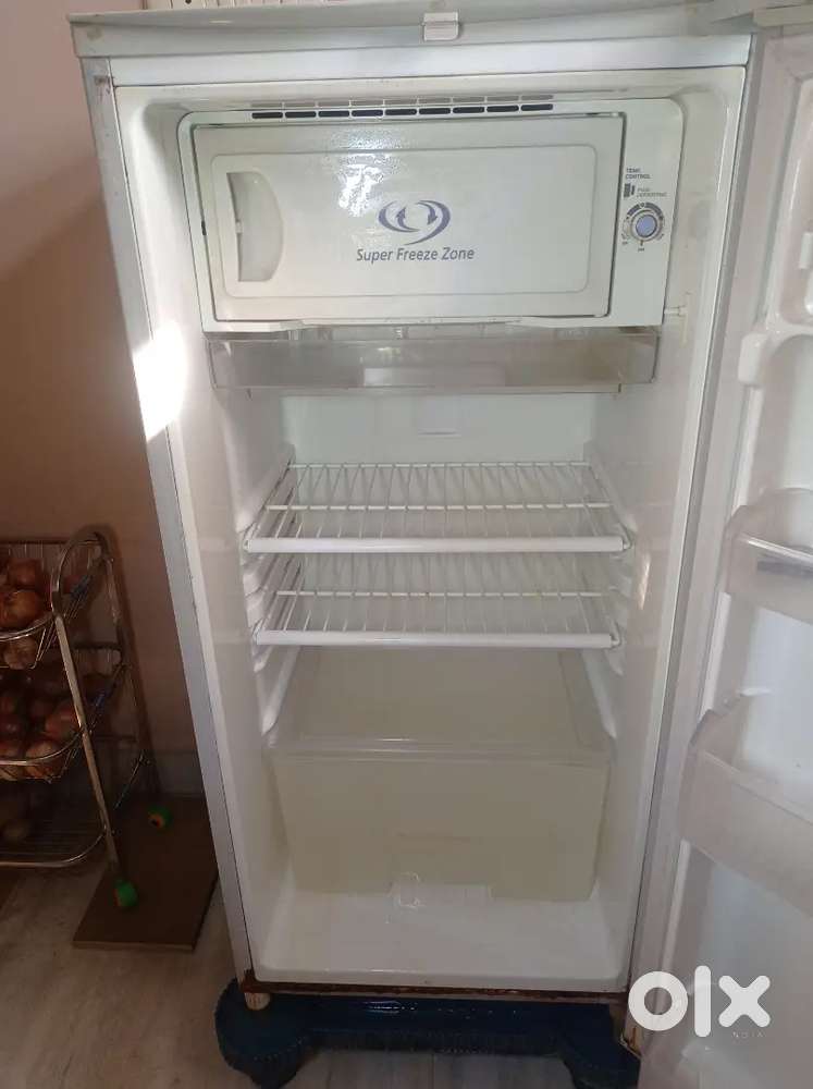 Affordable 2nd hand A1 condition samsung refrigerator