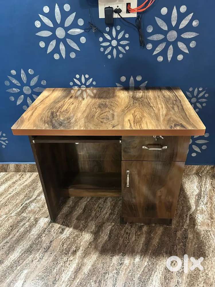 New computer/office table