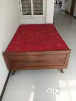 Rosewood (veeti) cot with Kurlon mattress