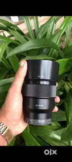Sony 85mm 1.8 lens