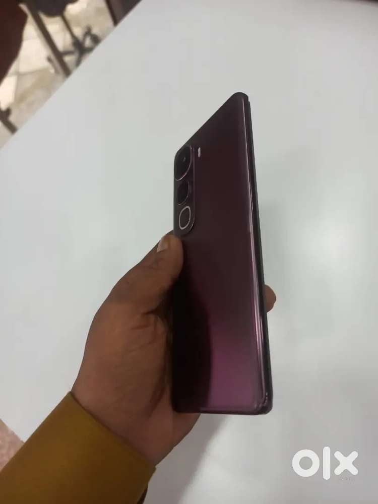 Vivo 400 Pro 8GB RAM plus 8 256 GB storage