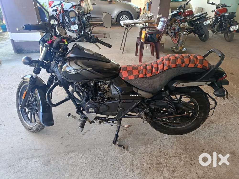 Bajaj Avenger 160 in very nice running condition.