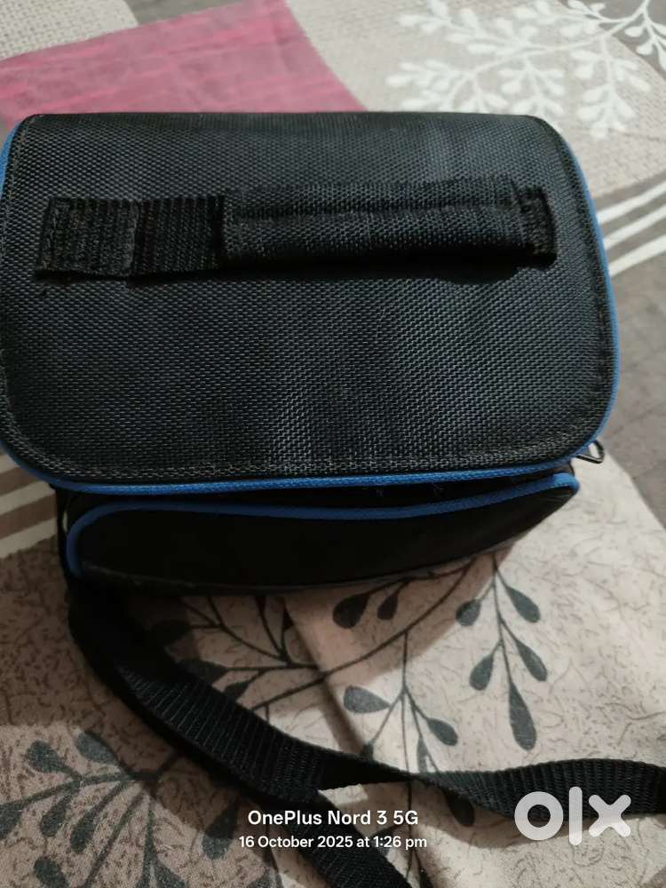 अपना सोने का कैमरा बेचना चाहती हूं क्योंकि मुझे पैसों की जरूरत है