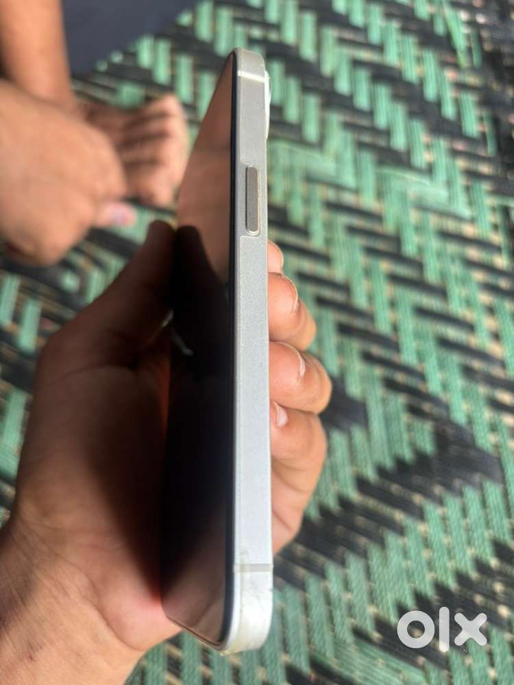 I phone 15 bilkul ok hai koi kmi nhi hai Orignal data