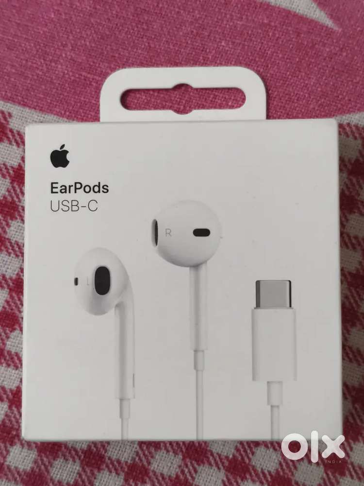 Open box latest purchase Apple Earpods Type c