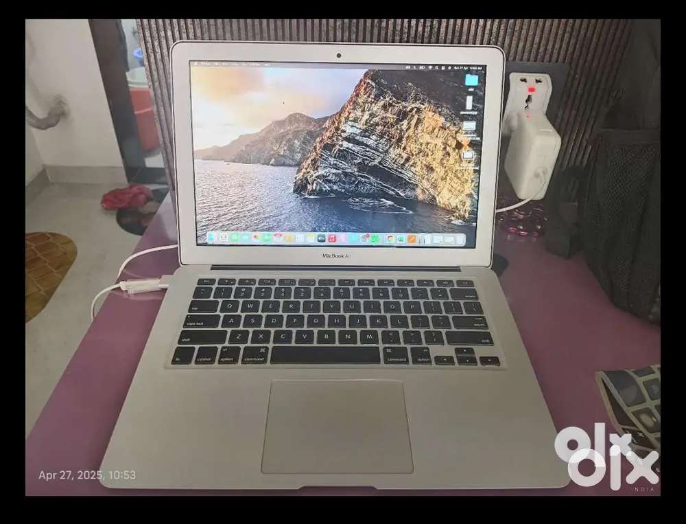 Mac book Air laptop