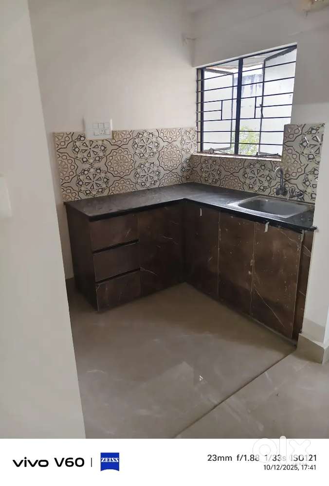 1 BHK apartment for lease in City centre Devaraj Arasu road back