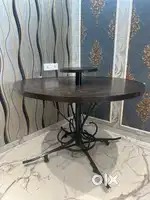 Round Dining Table (Fancy and Moveable)