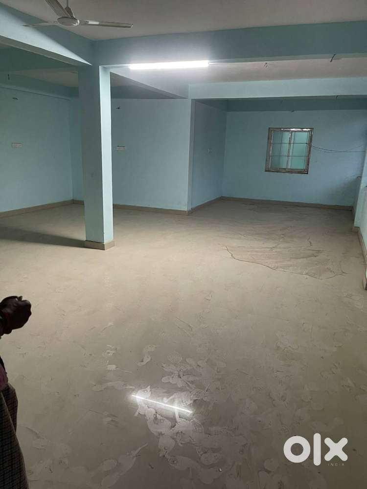 Commertial Space for Rent Located On The Main Road Navallur Bus Stop