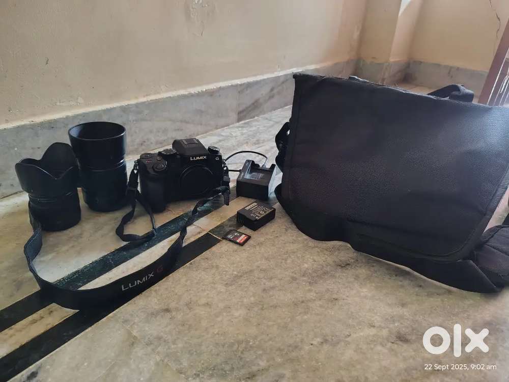 Lumix G7 Mirrorless Camera with complete kit and (14-42 & 45-150 lens)