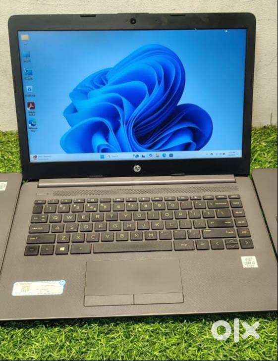 HP 240 G7 LAPTOP