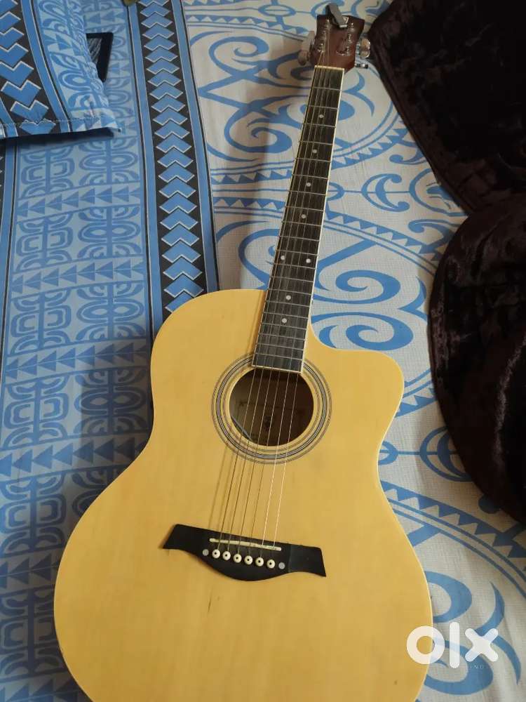 Guitar For 6000