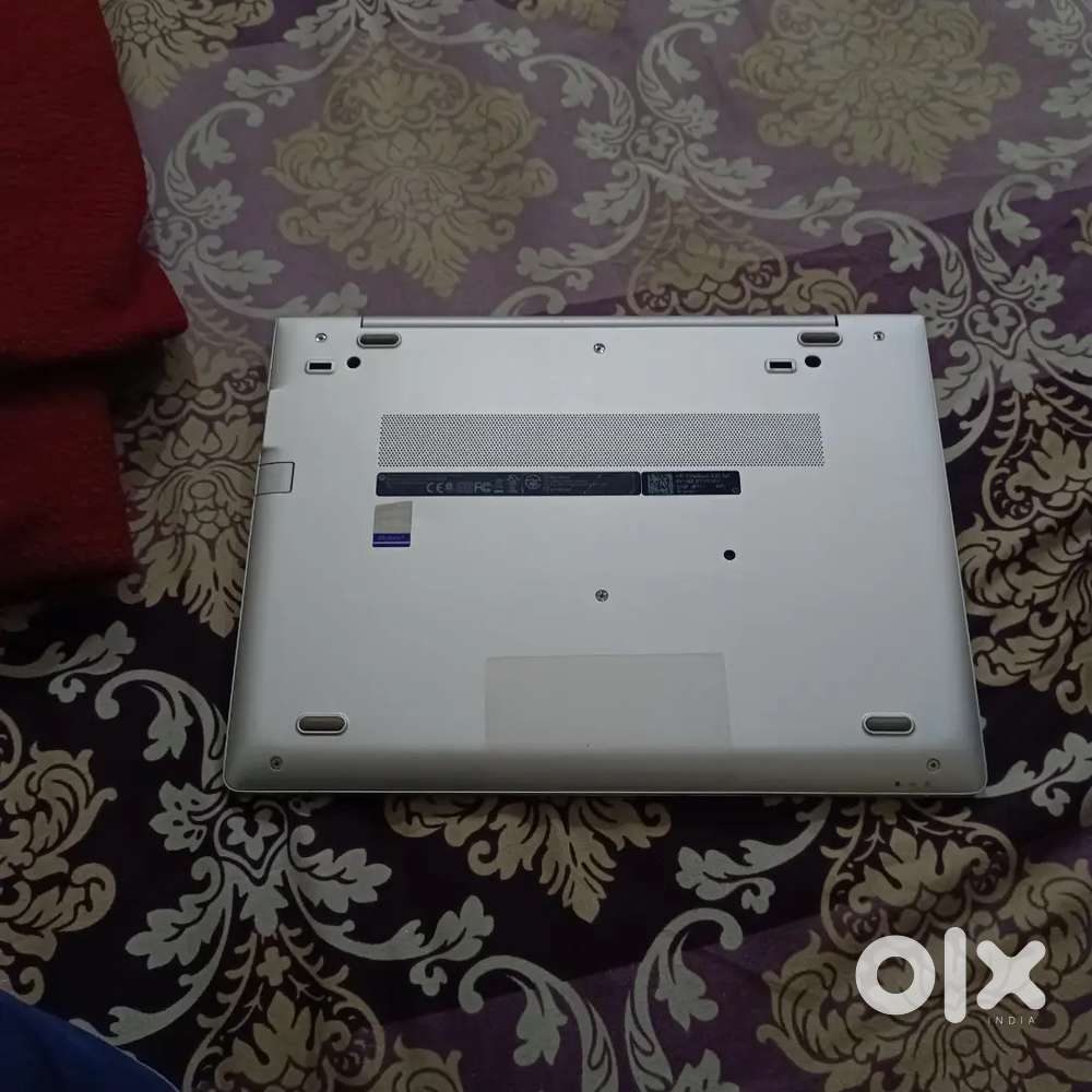 Hp elitebook 830 G6  12   256