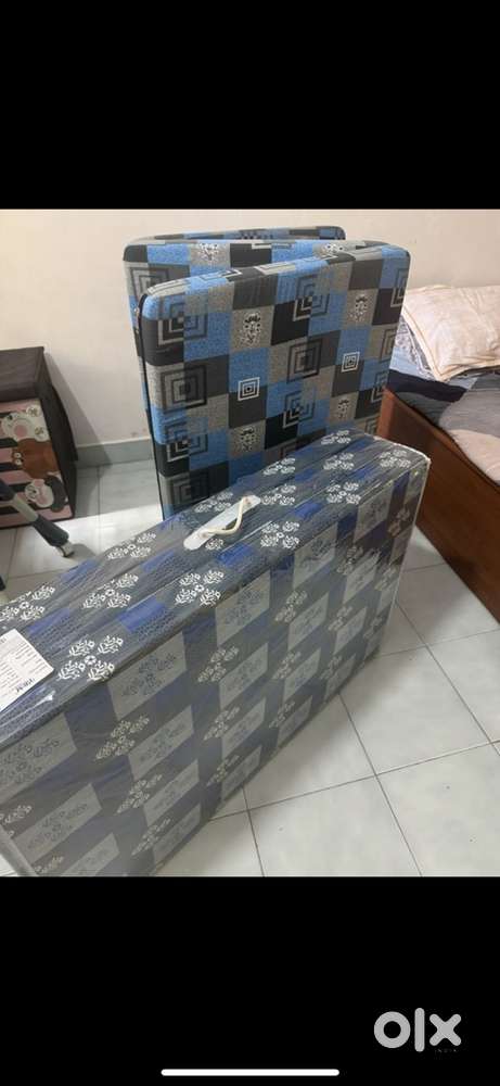 2 foldable mattress of 6ft*3ft, Brand new condition