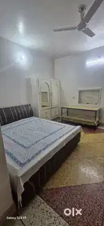 Houses Available for rent in Model town contact me