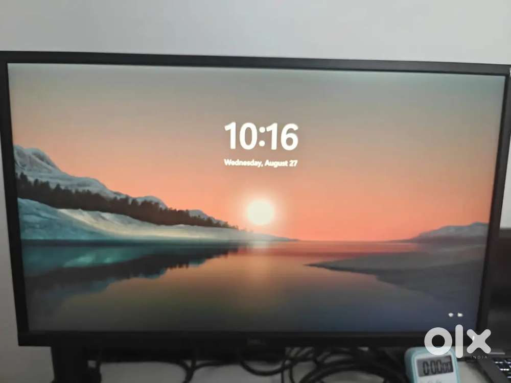 Dell 24 inch Monitor as good as new