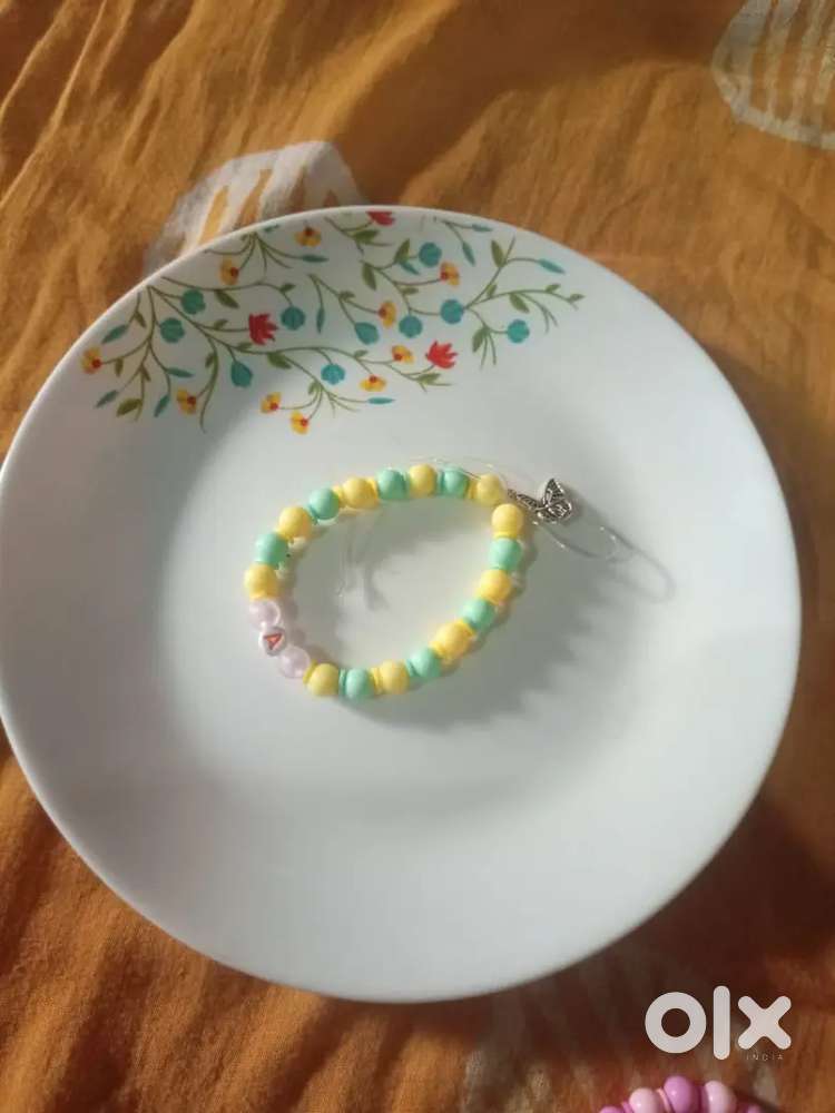 Customize breslate for girls