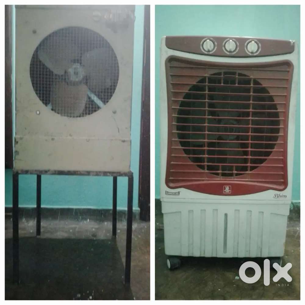 2 coolers A cooler with stand and aplastic cooler