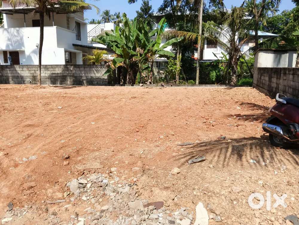 POOJAPPURA MUAVANMUGAL PLOT FOR SALE.3.CENT.30.LAKH