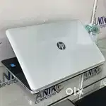 HP Notebook 15- ay005TX