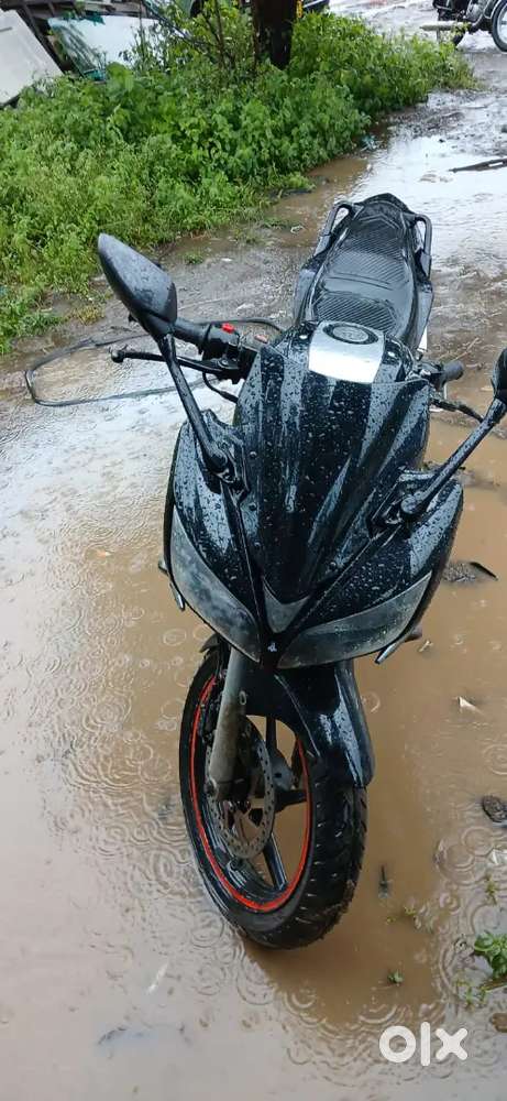 Yamaha fazer 2012   MH-14 Passing