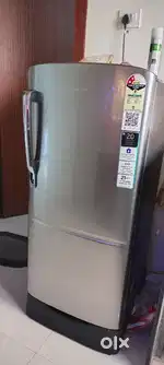 Refrigerator to sell