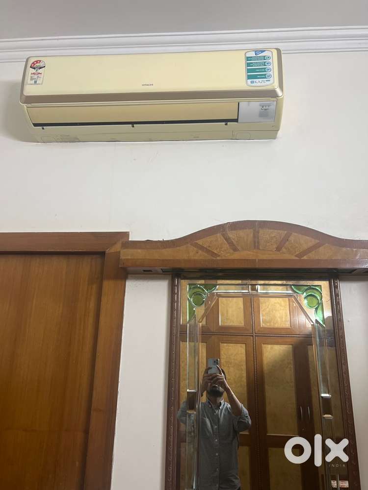 Split ac hitachi 1.5 tom