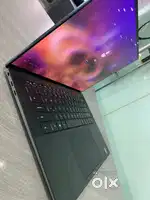 Dell Precission 5560  11th gen  Core i9  32GB  1TB SSD Touchbar