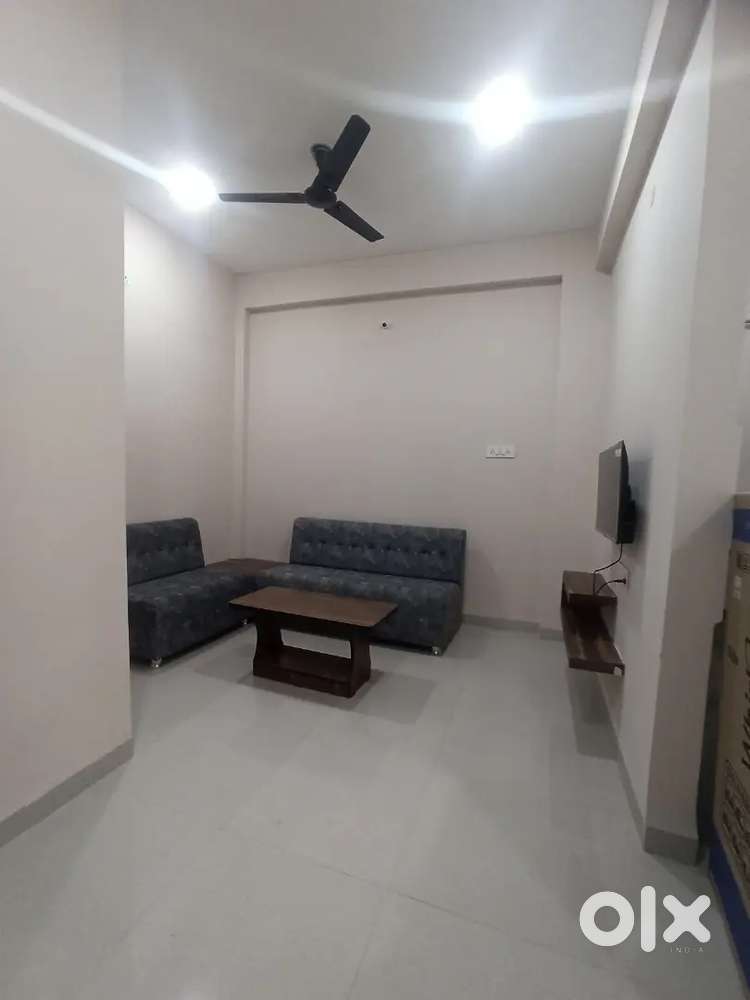 Newly 1bhk fully furnished flat for rent in Tulsi Nagar