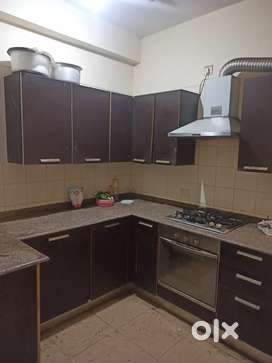 NEED ROOM MATE Its A 3 bhk flat semi furnished near metro 200 mtr