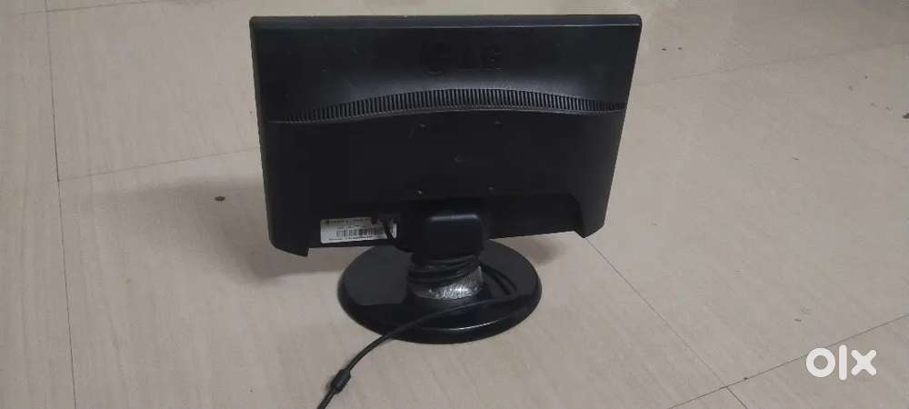 Good condition LG monitor