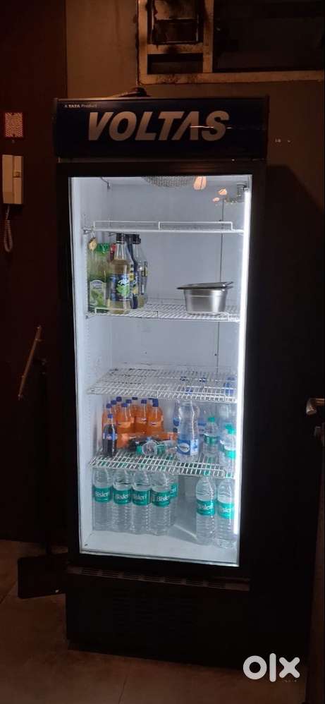 Voltas company ka original best condition ka glass fridge hai