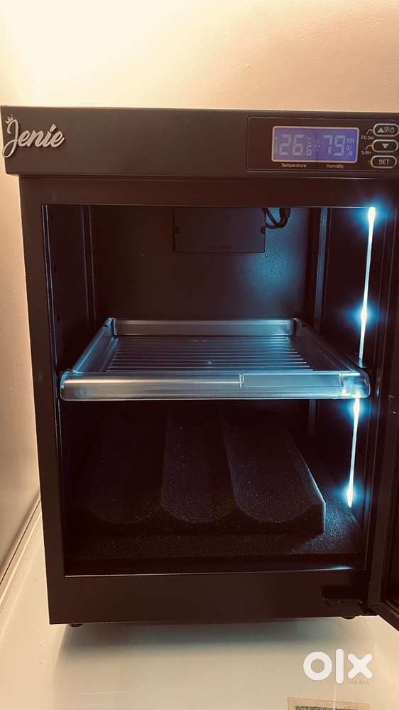 30L Jenie Camera Dry cabin,with warranty,Less used,neat and clean item