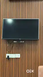 Croma 43 inch smart tv for sale