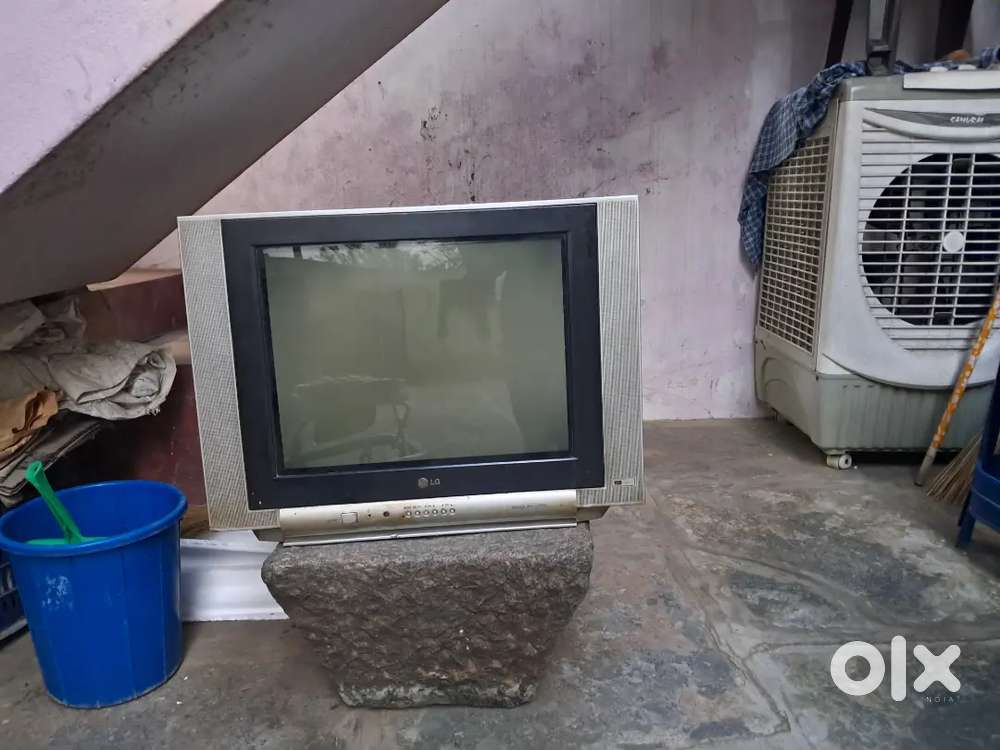 Lg normal colour tv