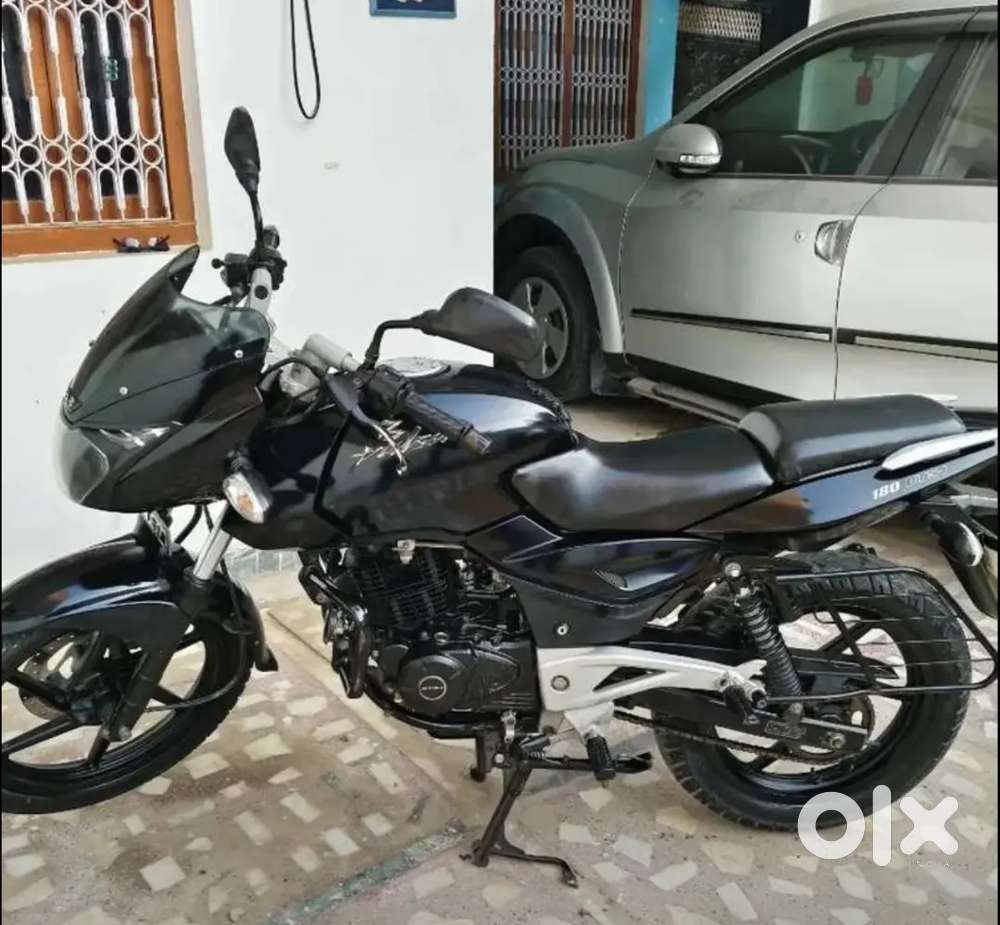 BAJAJ PULSAR 180 (2012)