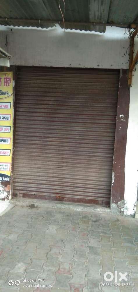 SHOP FOR RENT