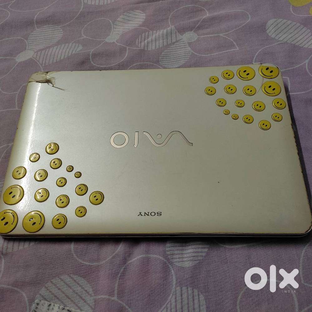 Sony Vaio i3 Gen Laptop (Not Working, For Parts)