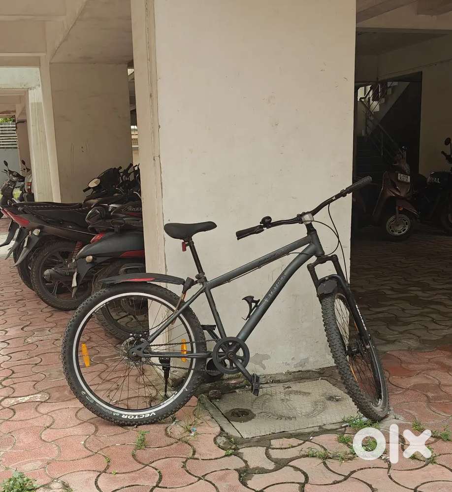 Well-Maintained Mountain Bike for Sale – Excellent Condition