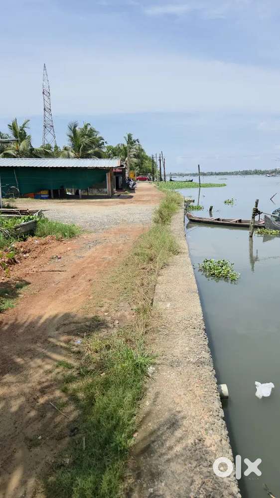 Lake view plot 4.lakh only