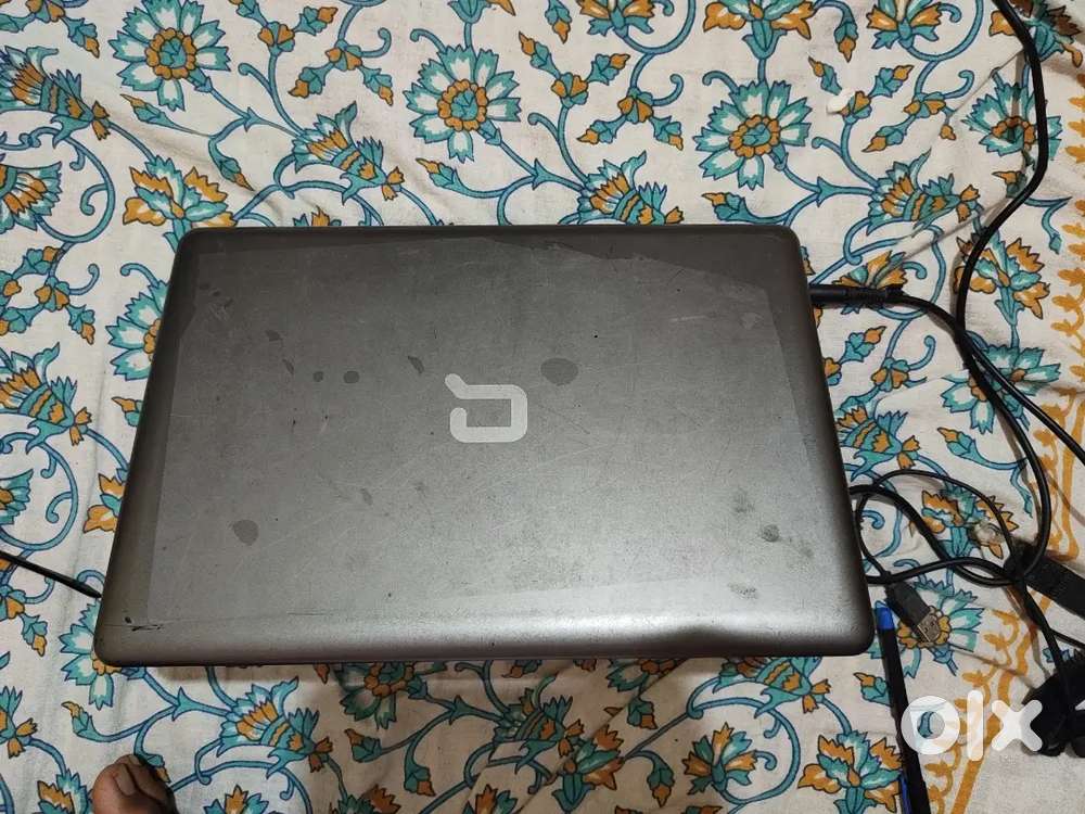 COMPAQ LAPTOP