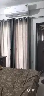 2bhk flat in sharing full furnished