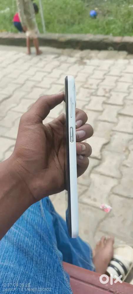 Samsung A12
