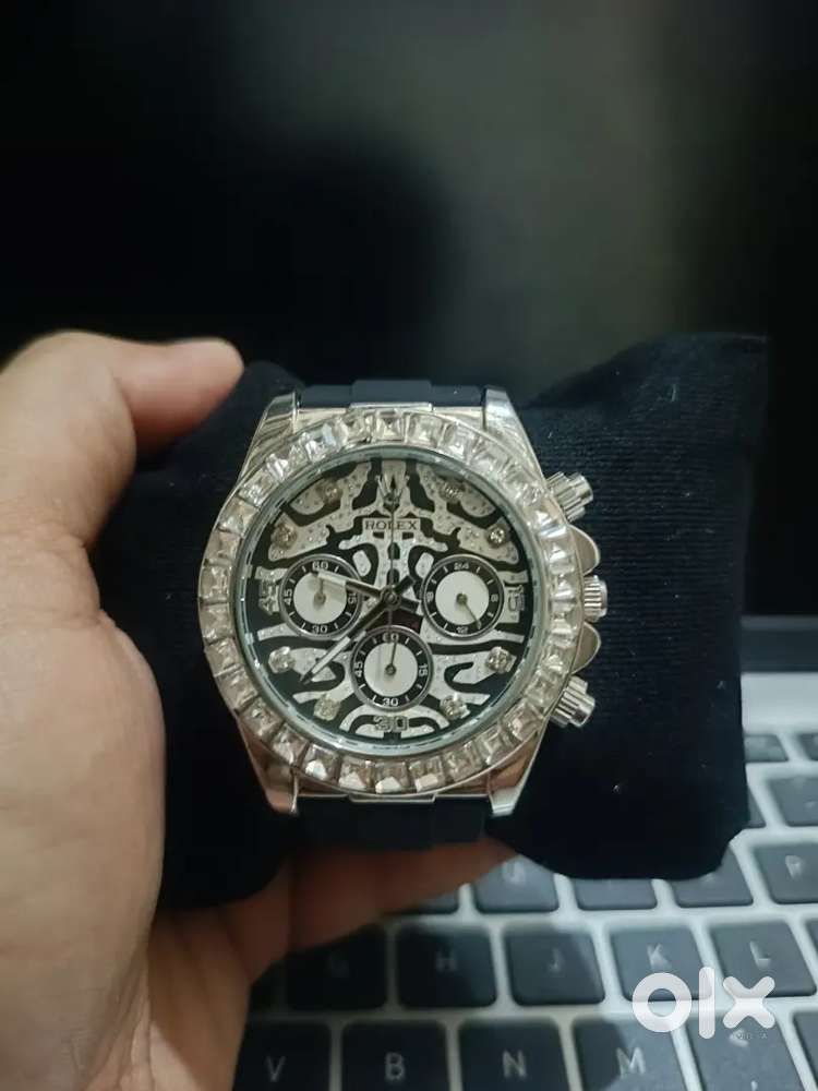 New watch Only Rs.1300/-