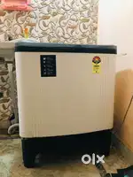 Realme 7kg , 5star rating,Semi Automatic,Top Load, Colour-white Black