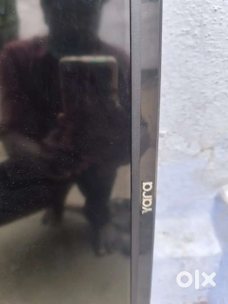 32 inch led tv smart and normal tv available