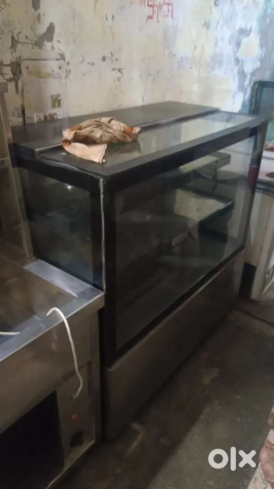 4feet Display counter