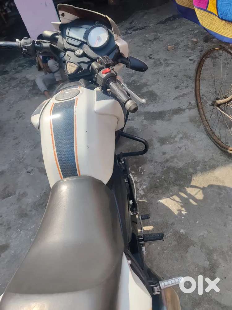 Very good condition  betry khatam h 2 owner 1party insurance h