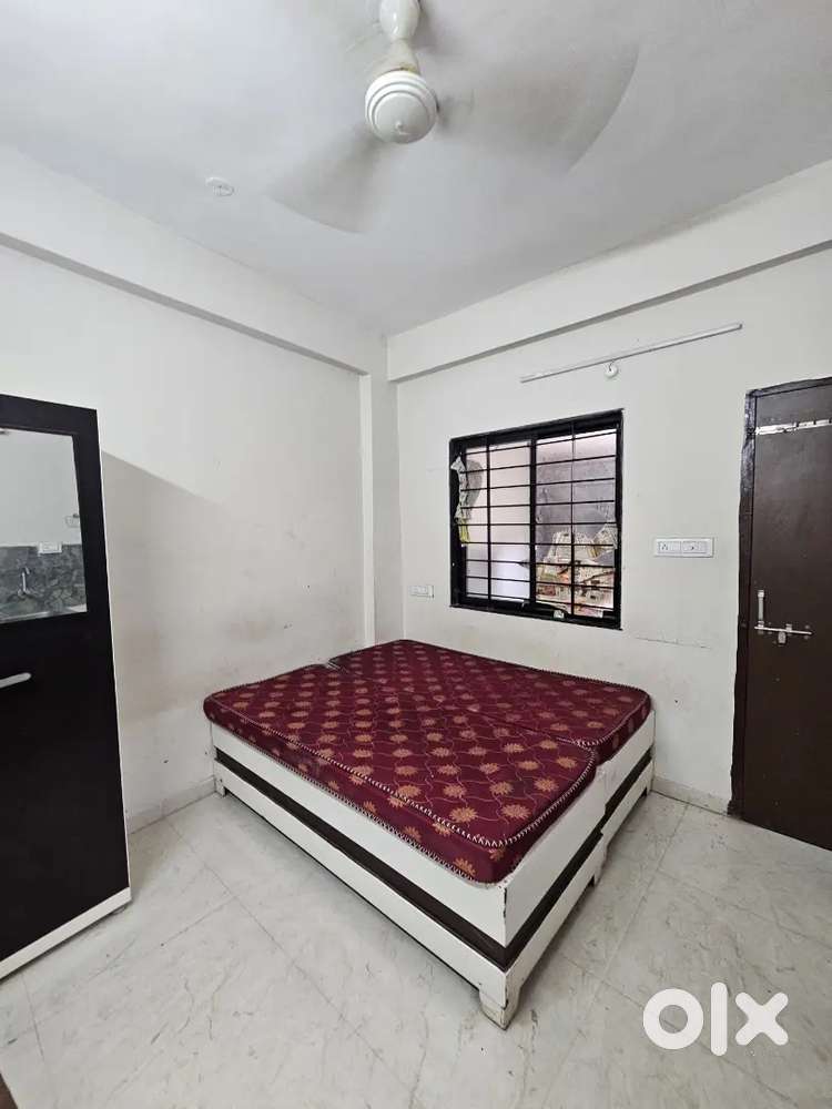 1RK FULL INDEPENDENT SEMI FINISHED FOR BOYS/GIRLS/COUPLES